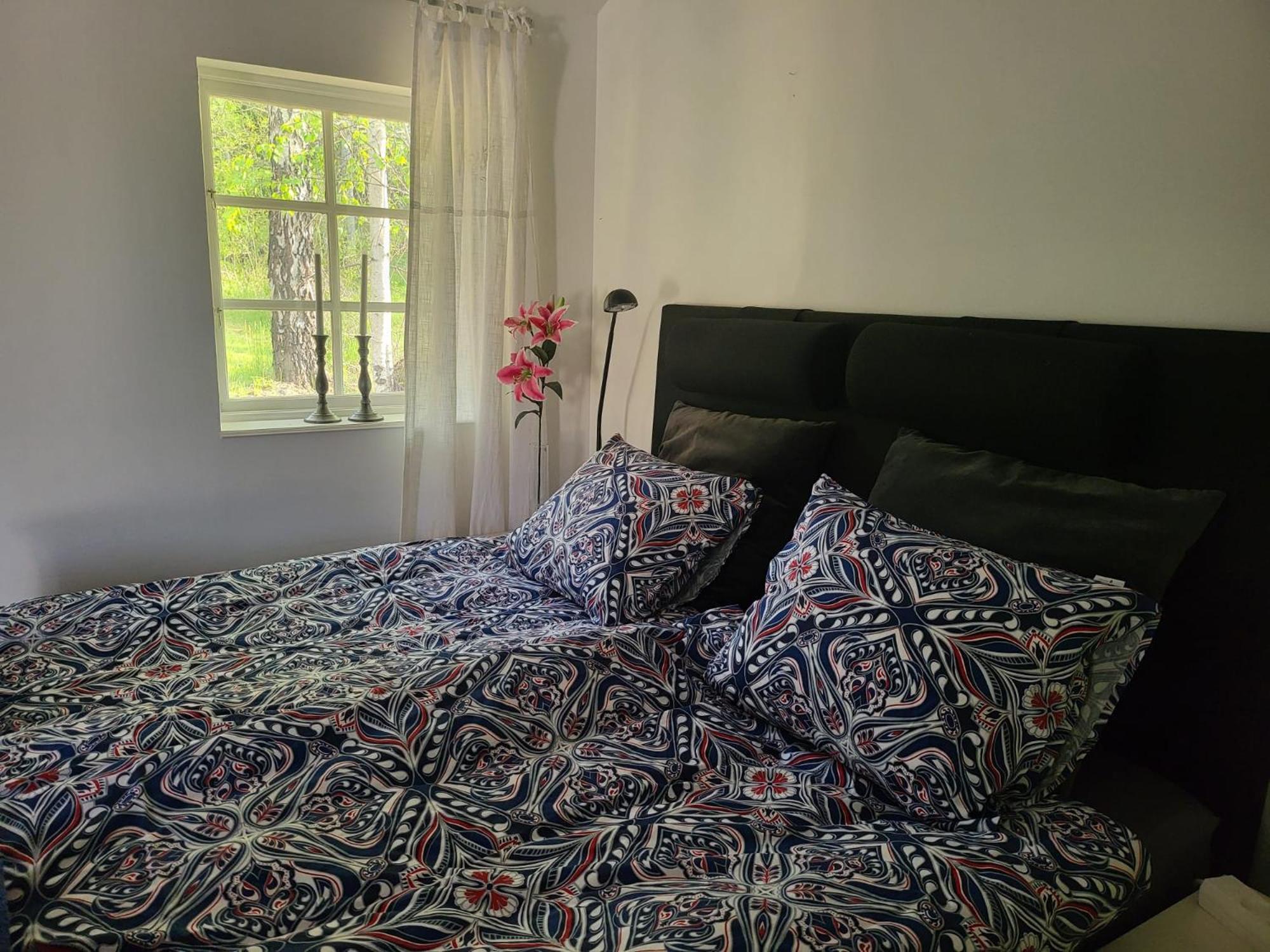 トローサ Lilla Huset Med Stor Traedgardstomt Naera Golf Och Havヴィラ エクステリア 写真